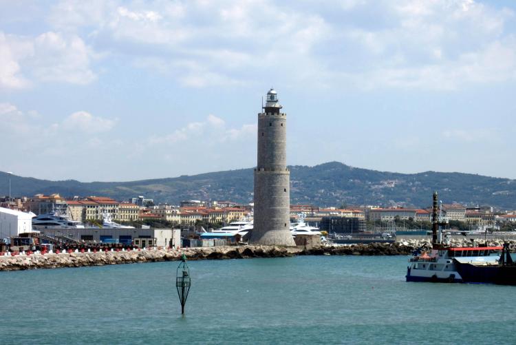 Foto del faro di Livorno