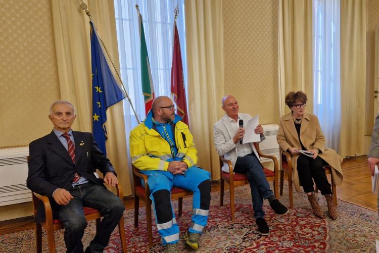 un momento della presentazione del vademecum delle emergenze urgenze 2024