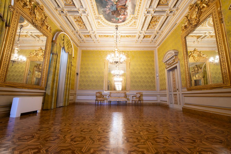 Sala degli specchi
