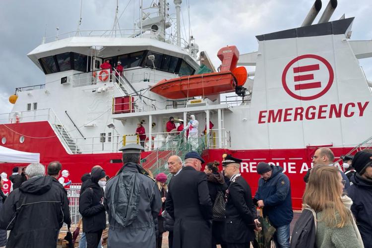 Nave di Emegency a Livorno dicembre 2022